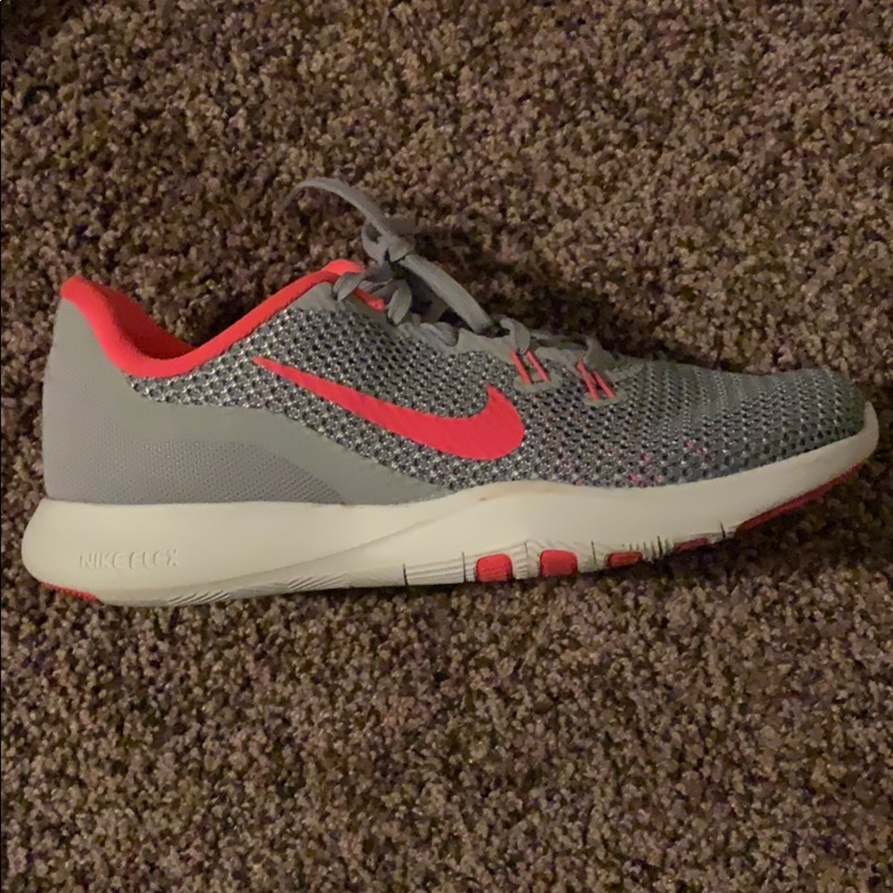 Like new nike flex shoes